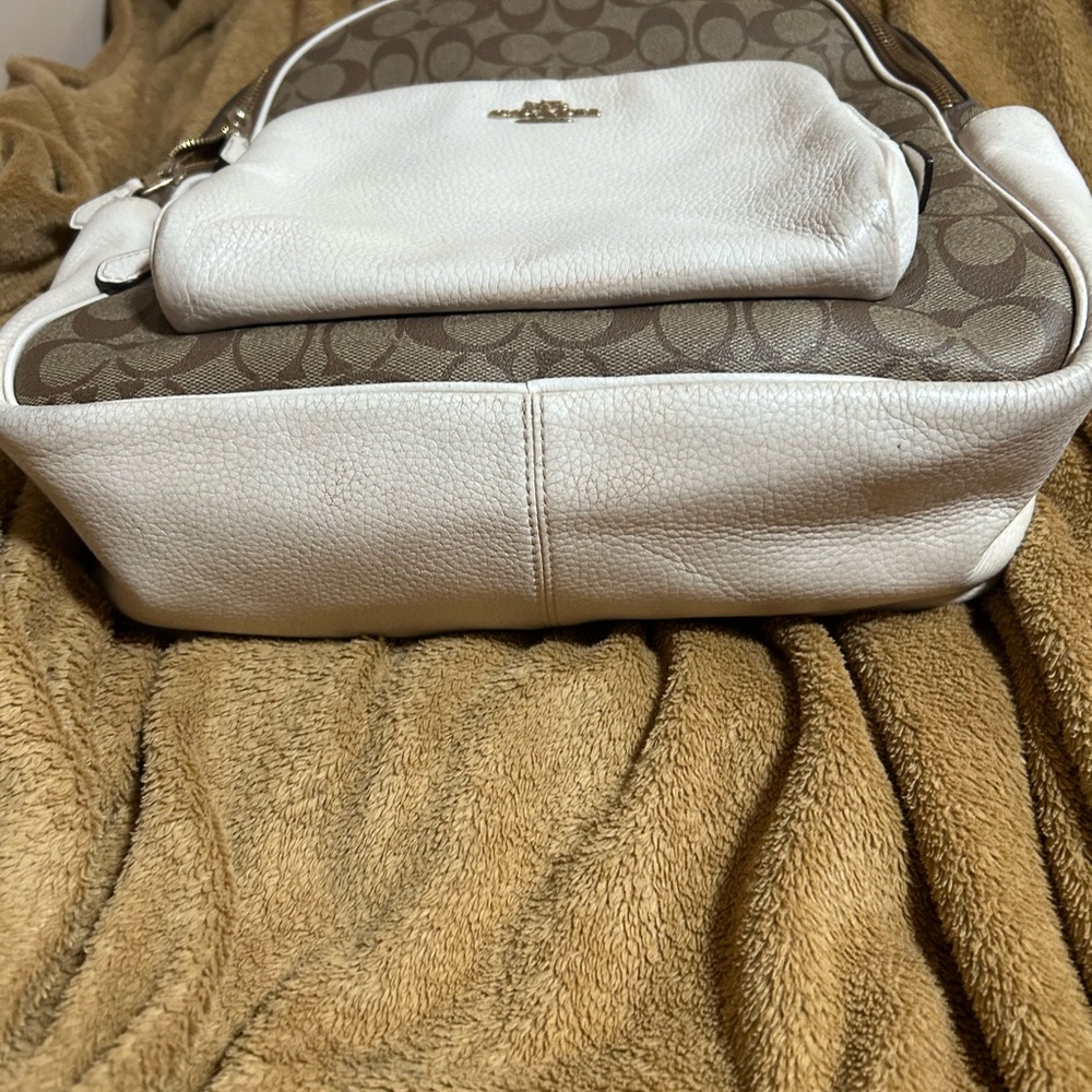 COPY - Coach White and tan Color